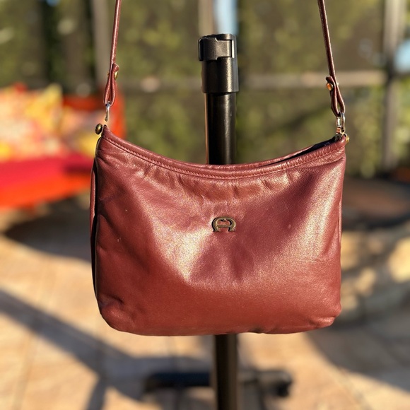 Etienne Aigner Handbags - Etienne Aigner Vintage Leather Shoulder Bag | Dark Burgundy | Good Condtion